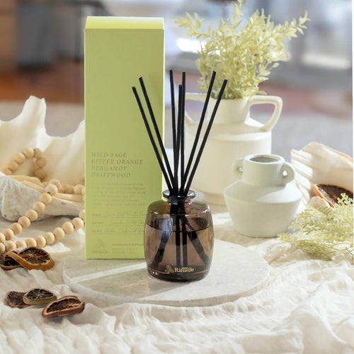 Wild Sage, Bitter Orange, Bergamot, Driftwood
Fragrance Diffuser Set | 220ml